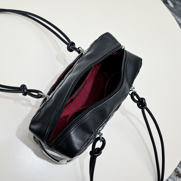 シャネルバッグ着用イメージ